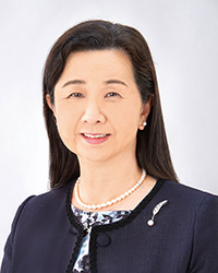 愛国学園理事長 織田奈美